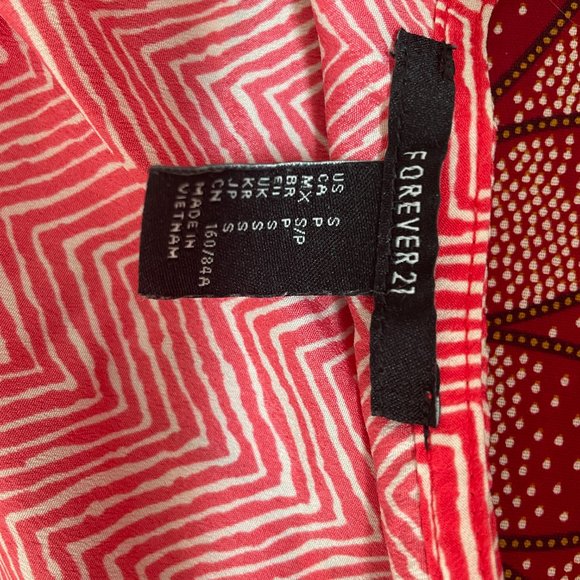 Red patterned blouse - Picture 4 of 5